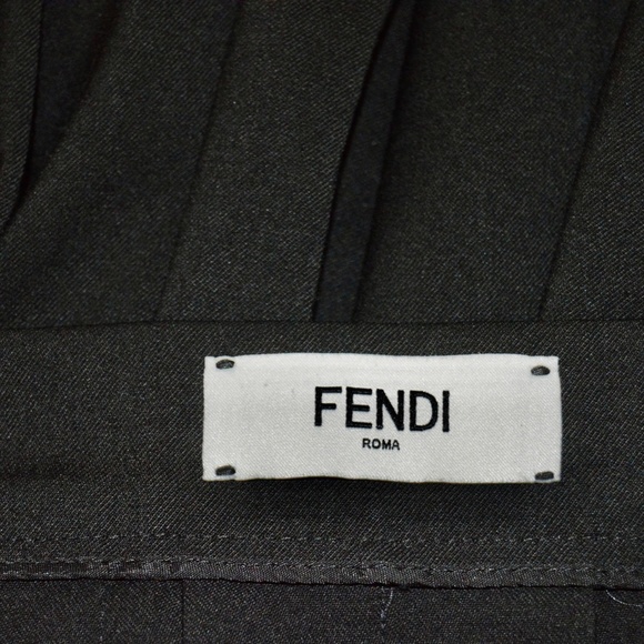Fendi Black Maxi Pleated A line  skirt. Size 6 Made in Italy US 6 - Picture 9 of 14